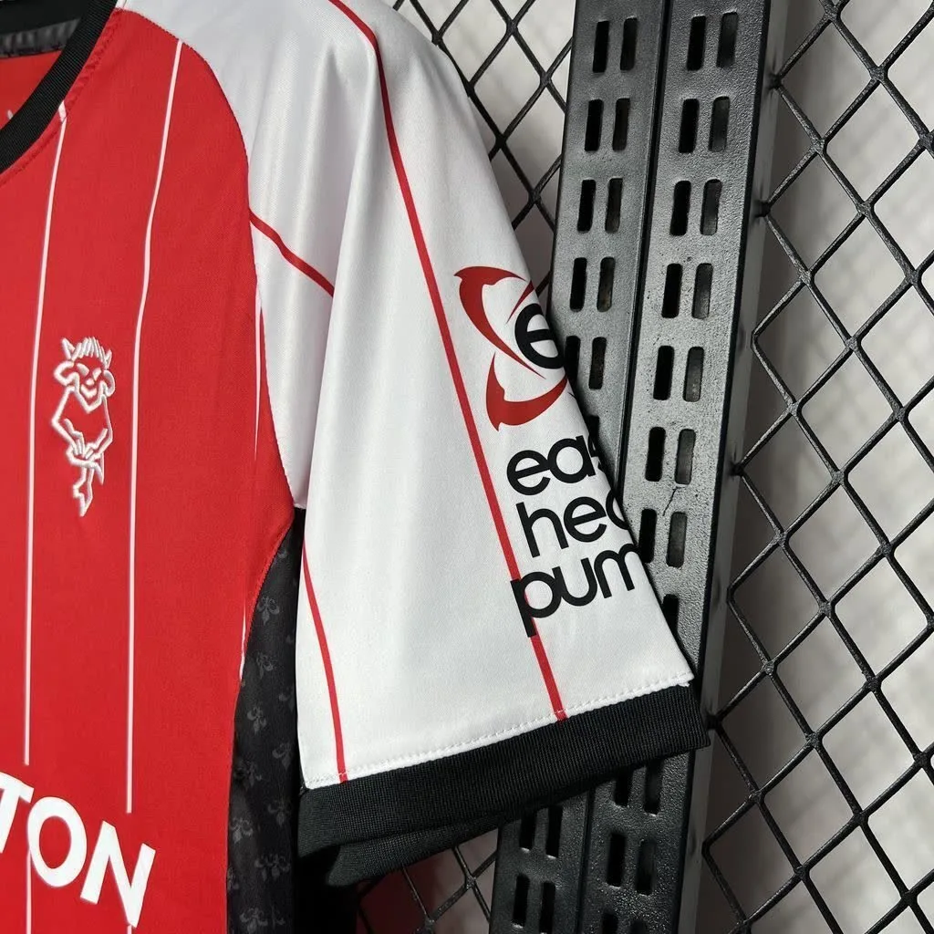 Lincoln City F.C. 2024/25 Home Jersey, foto 5