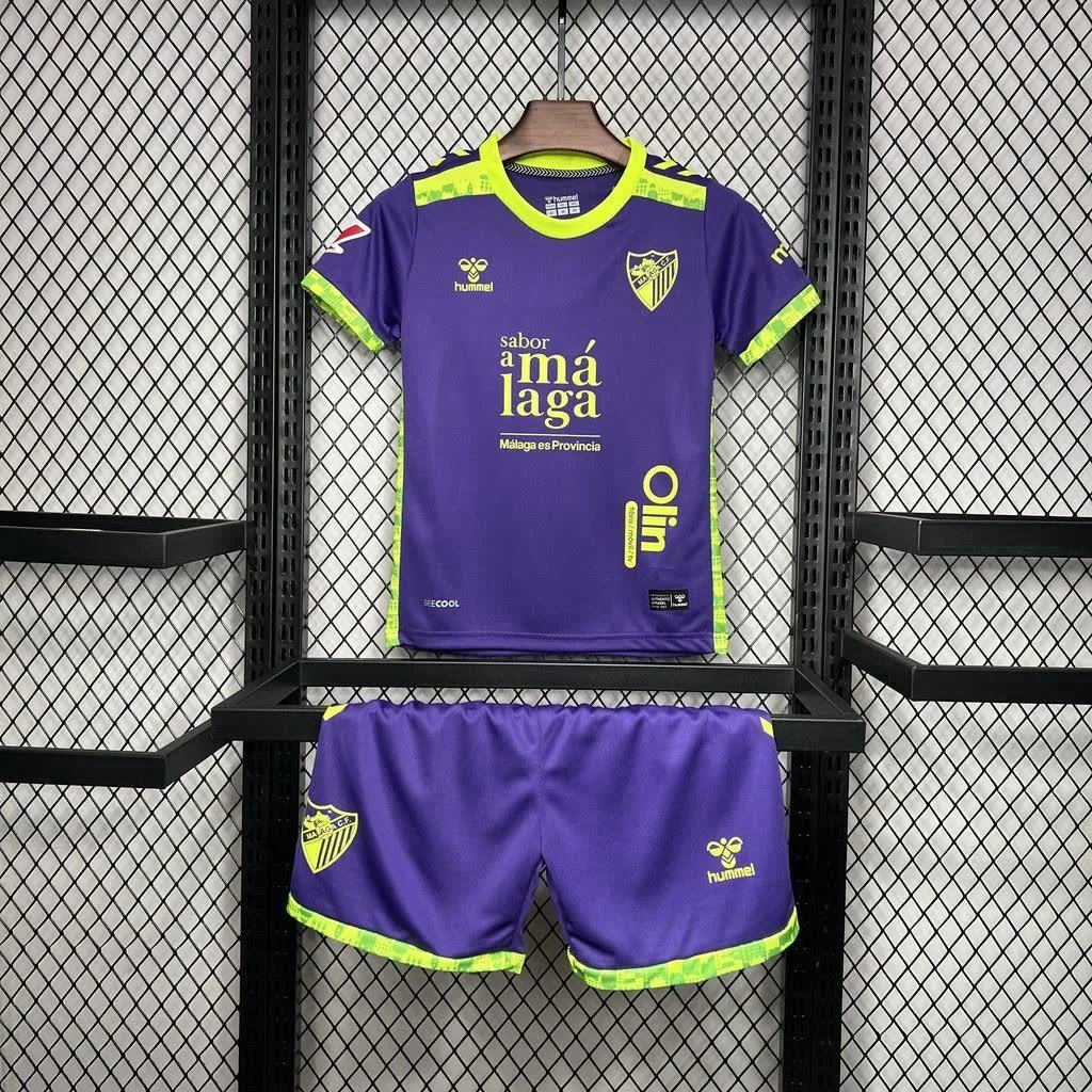 Malaga 2024/25 Away Kids Kit, foto 1