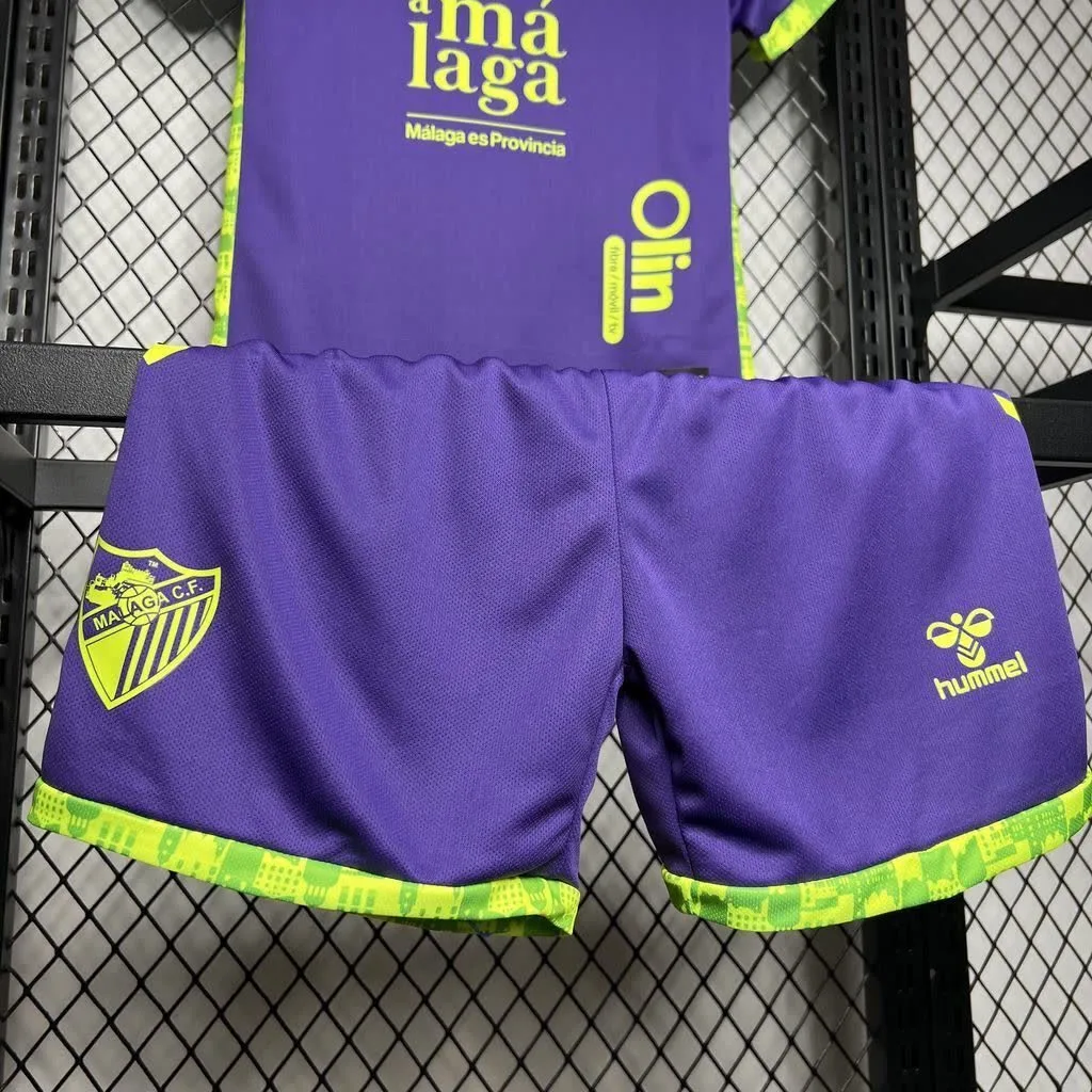 Malaga 2024/25 Away Kids Kit, foto 3