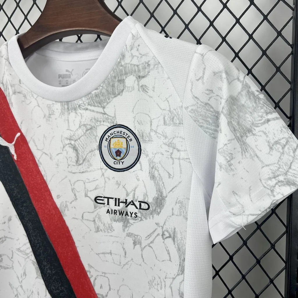 Manchester City 2025/26 Away Kids Kit, foto 4