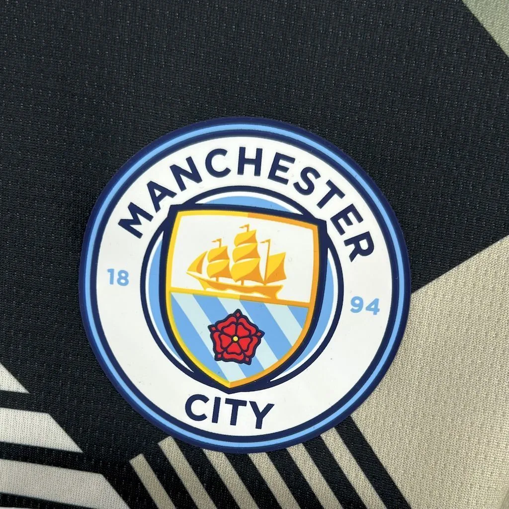 Manchester City 2025/26 Black and yellow concept version Jersey, foto 4