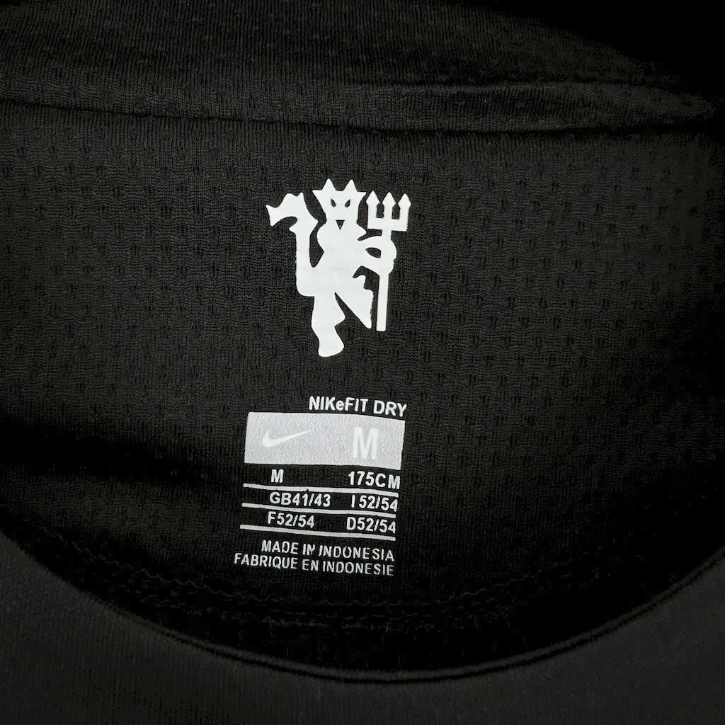 Manchester United 2007/08 Third Retro Jersey, foto 5