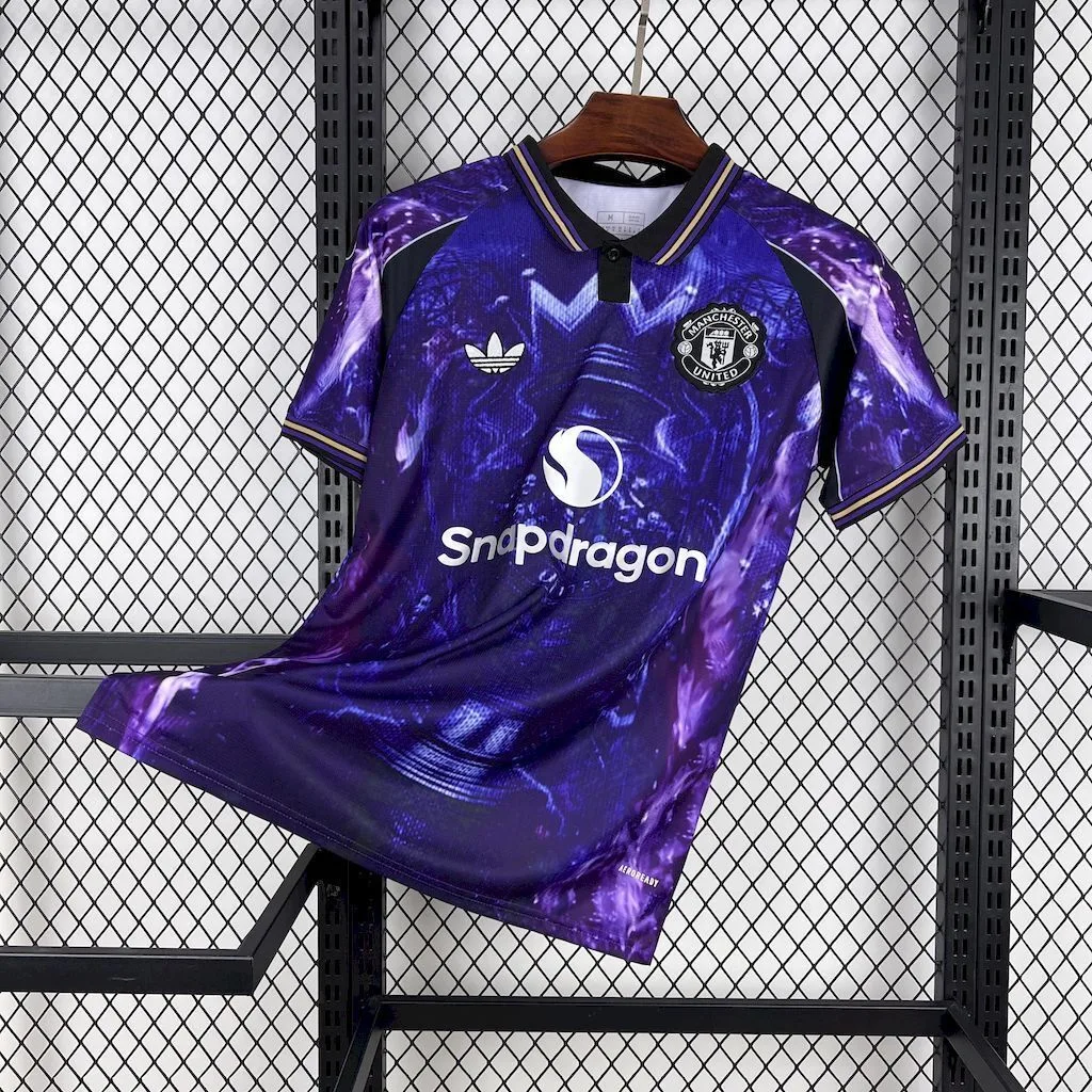 Manchester United 2025/26 Special Edition Purple Jersey, foto 1