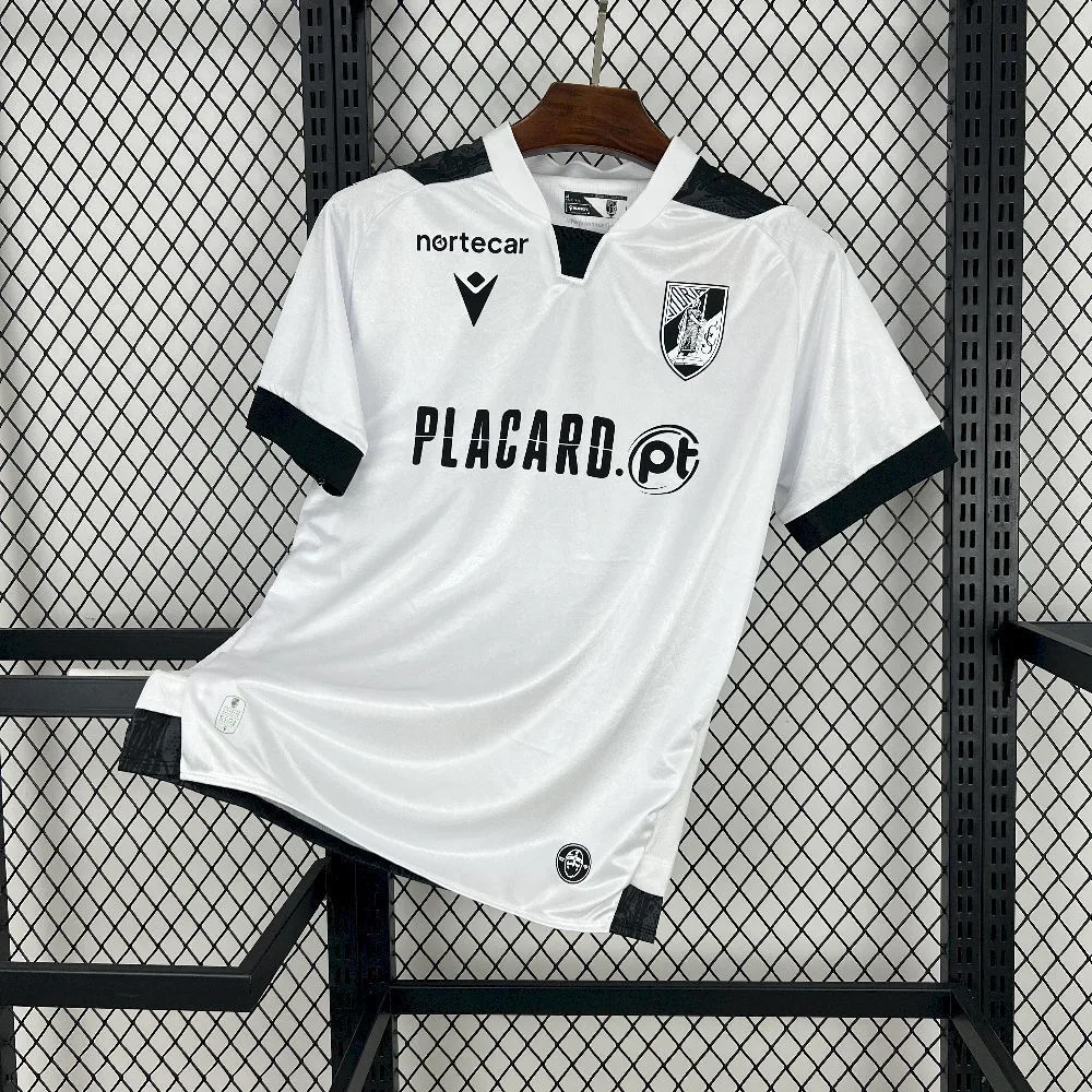 Men’s Vitoria de Guimaraes 2025/26 Home Jersey, foto 1
