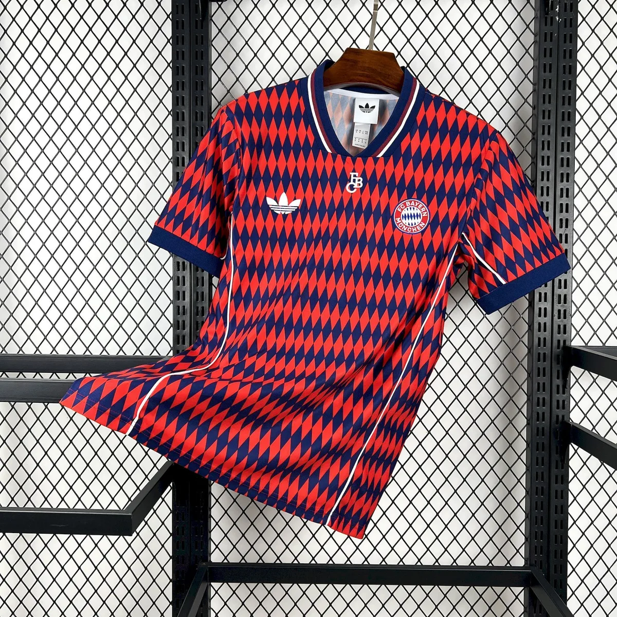 Mens Bayern Munich 2025/26 LFSTLR Jersey, foto 1
