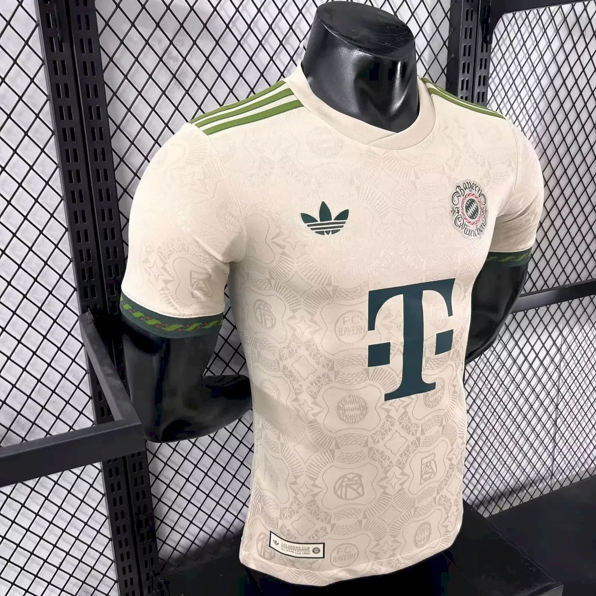 Mens Bayern Munich 2025/26 Oktoberfest Jersey Player Version, foto 4