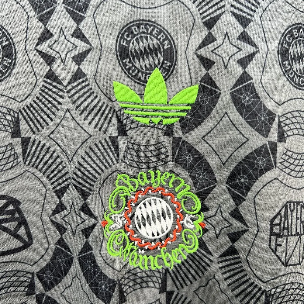Mens Bayern Munich 2025/26 Wiesn T-Shirt Jersey, foto 6