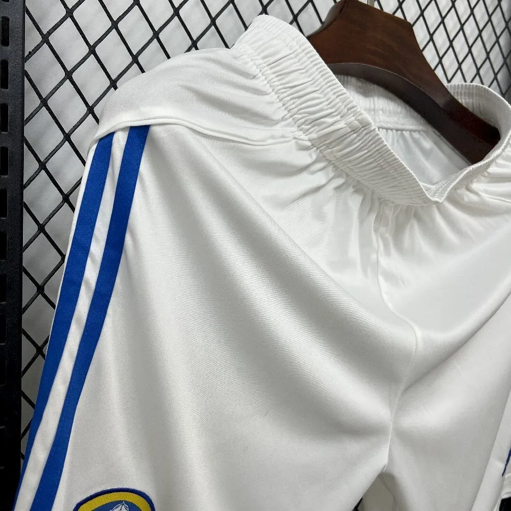 Mens Leeds United F.C. 2025/26 Home Shorts, foto 3