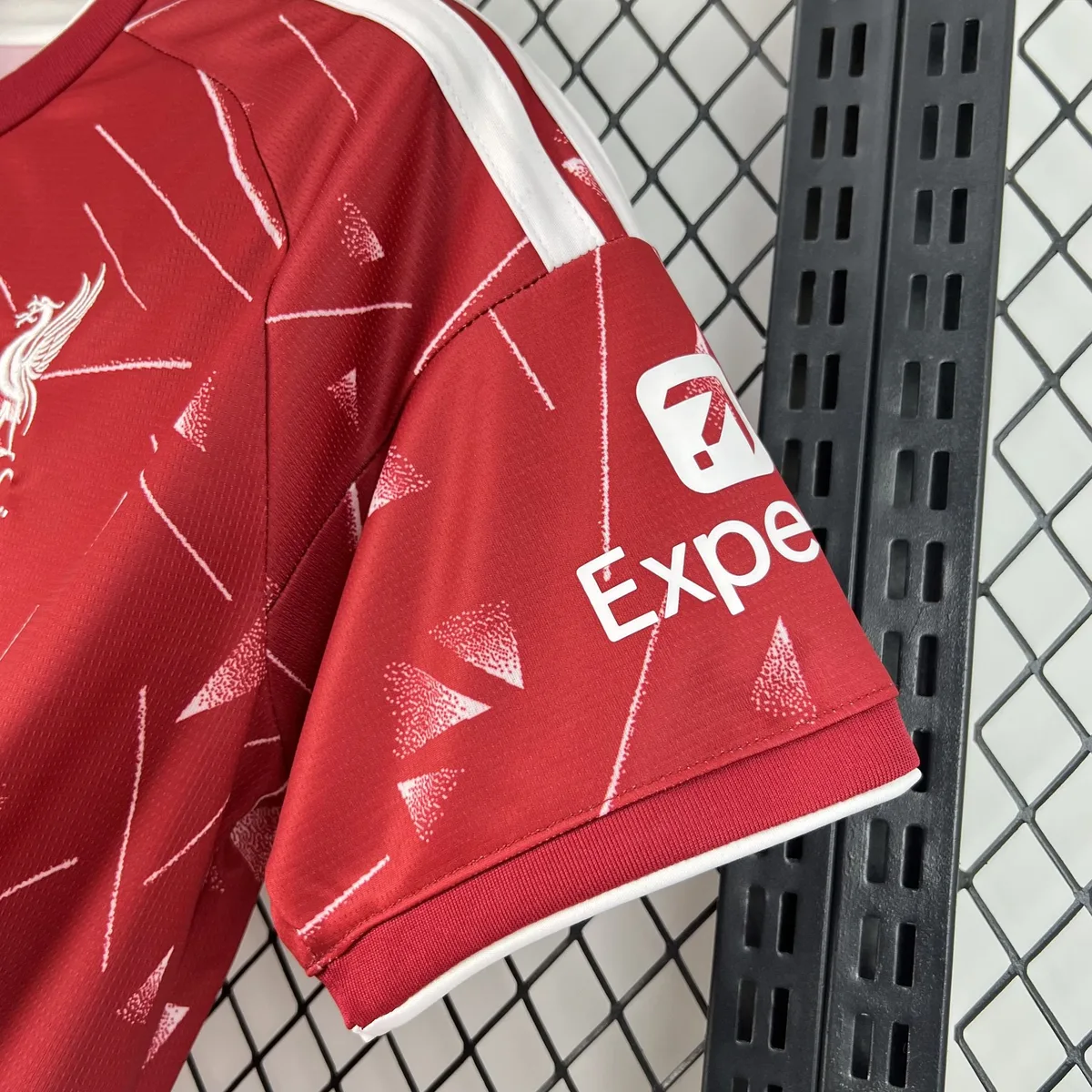 Mens Liverpool 2026/27 Home Jersey, foto 4