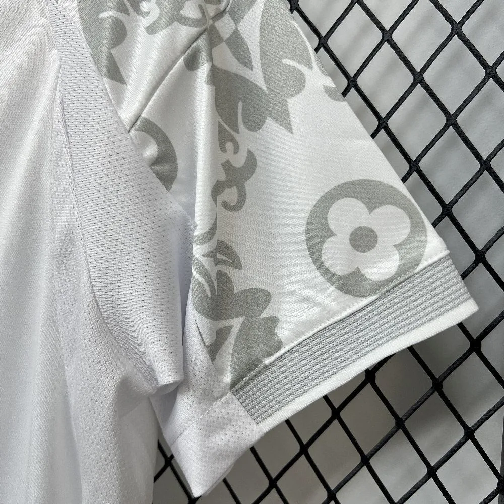 Mens Real Madrid 2025/26 Louis Vuitton Joint Edition Jersey, foto 3