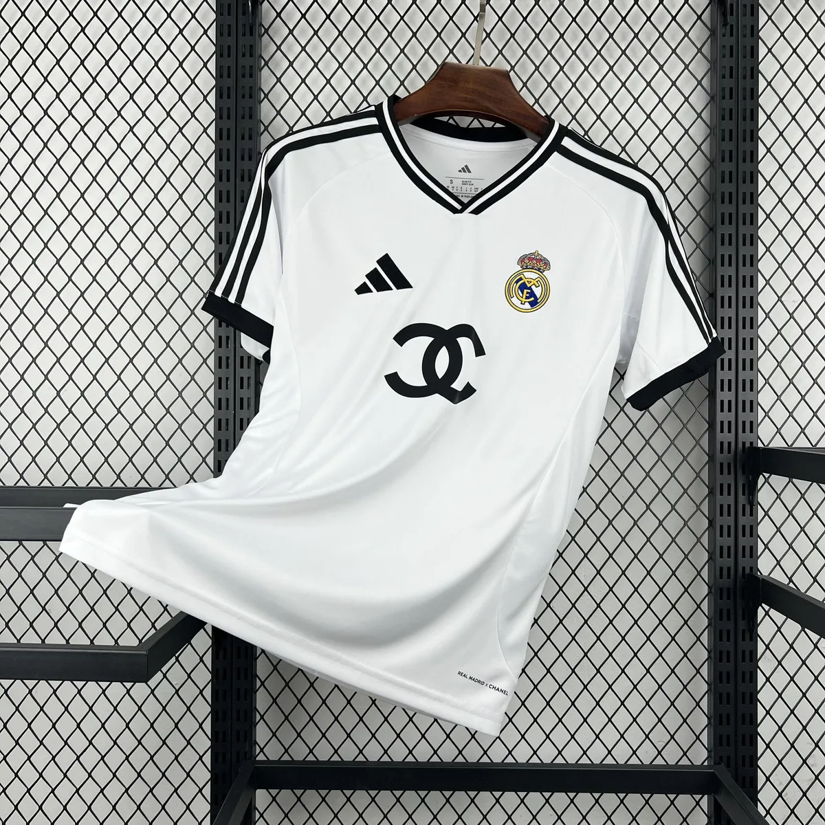 Mens Real Madrid 2026/27 Collab Jersey, foto 1