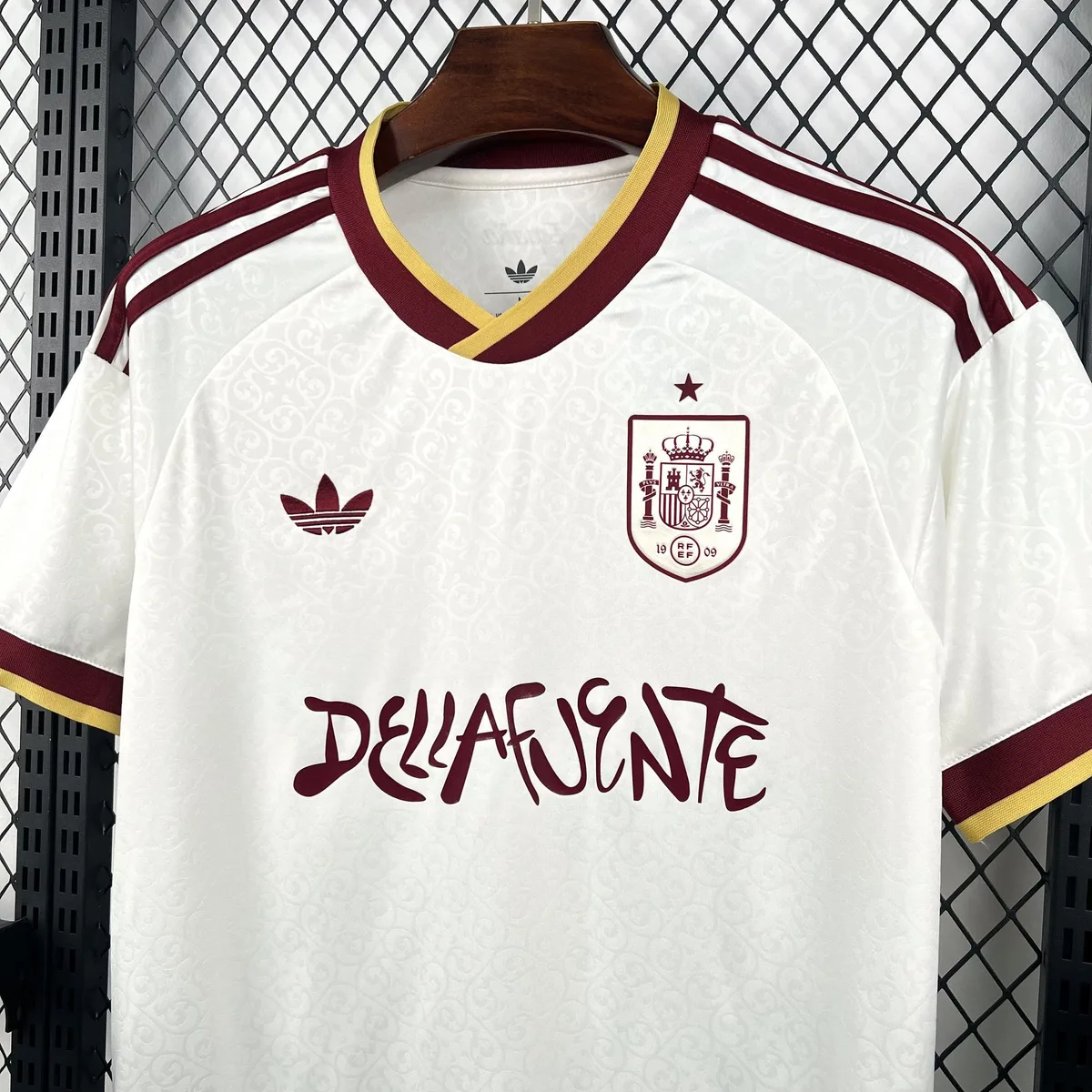 Mens Spain x Dellafuente 2026 World Cup Away Jersey, foto 3
