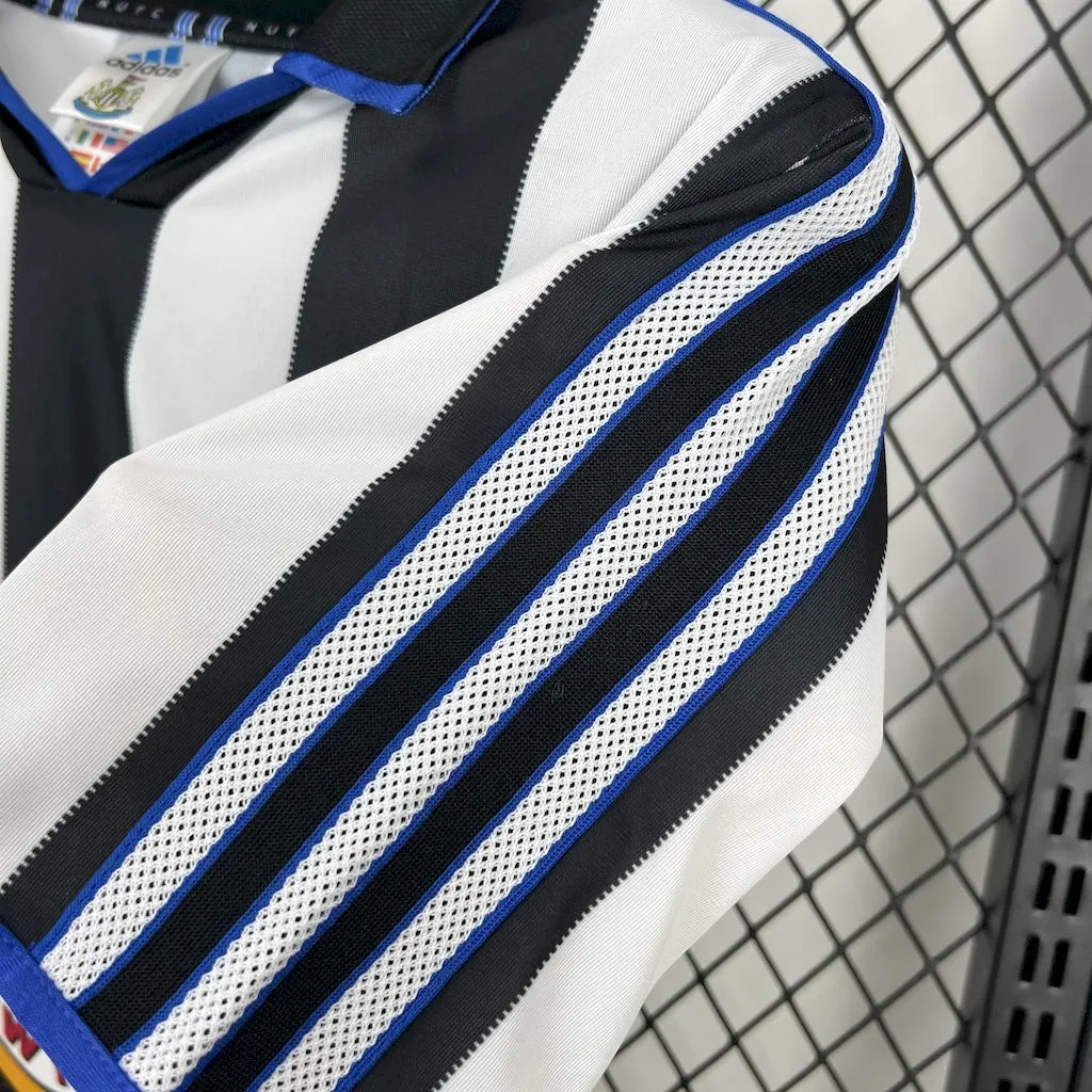 Newcastle United 1999/00 Home Retro Jersey, foto 3