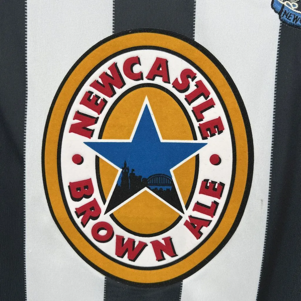 Newcastle United 1999/00 Home Retro Jersey, foto 5