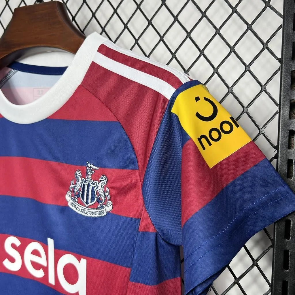Newcastle United 2024/25 Away Kids Kit, foto 4
