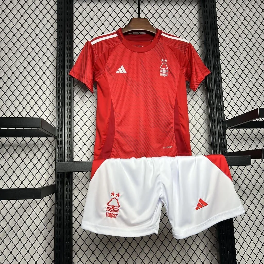 Nottingham Forest 2024/25 Home Kids Kit, foto 3