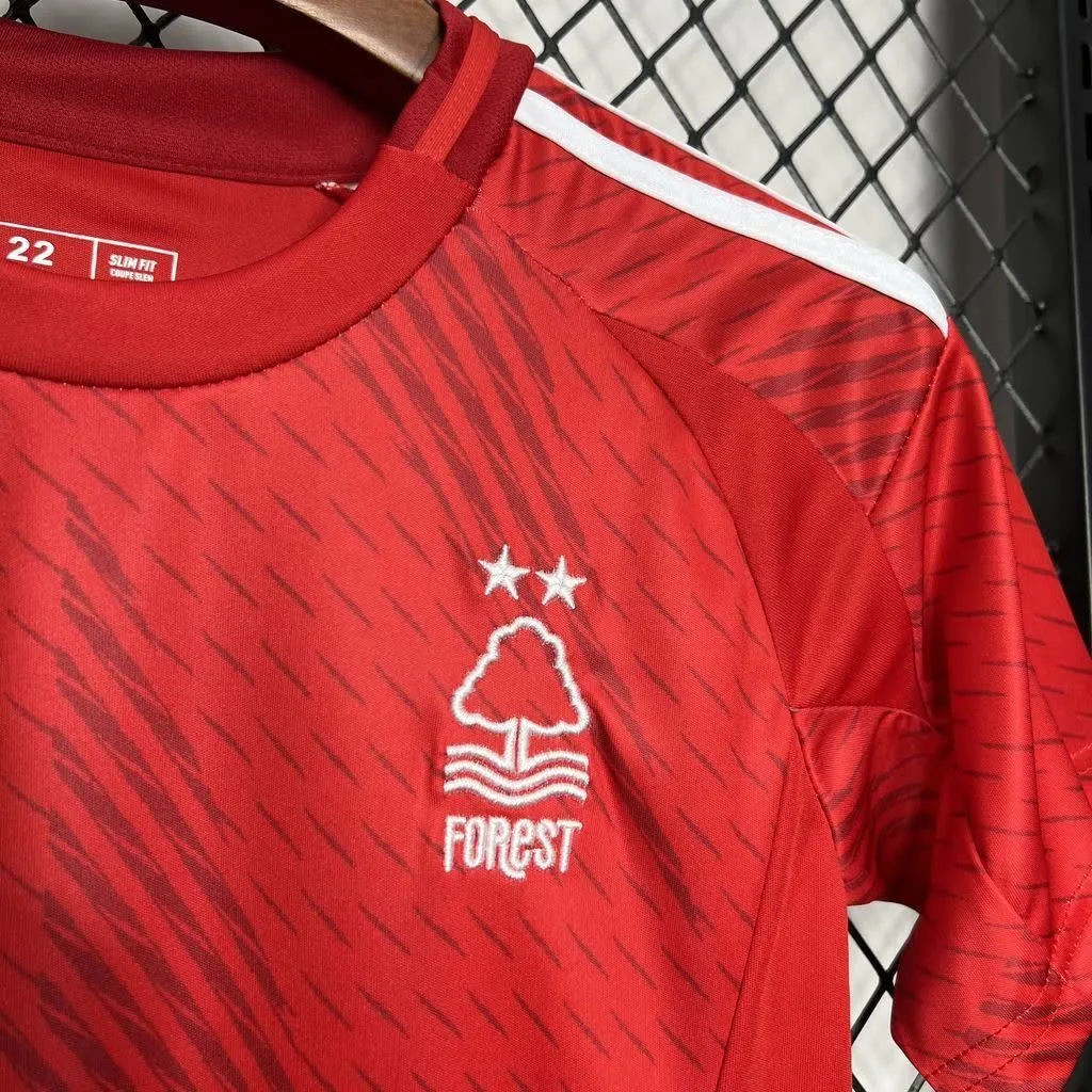 Nottingham Forest 2024/25 Home Kids Kit, foto 5