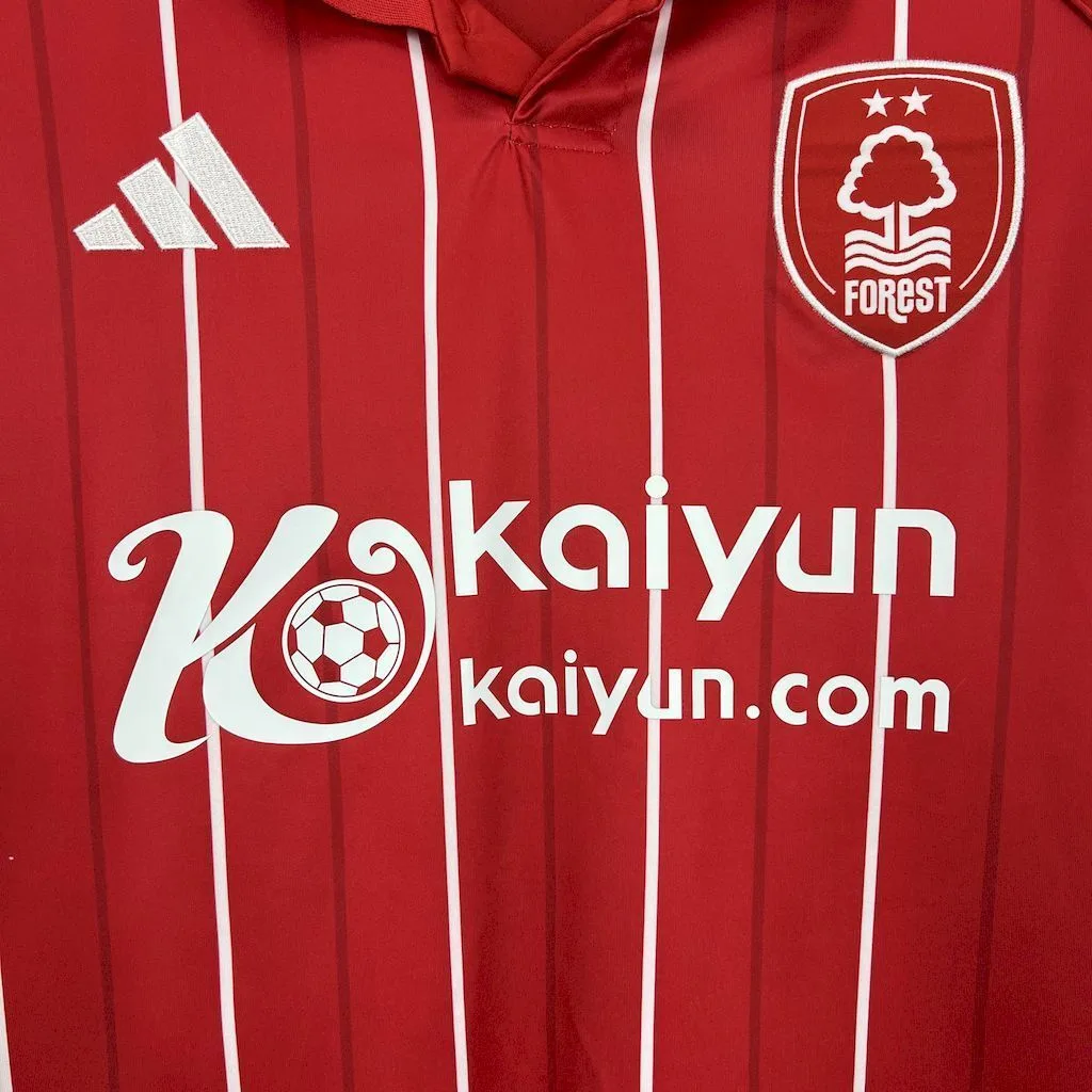 Nottingham Forest 2025/26 Home Jersey, foto 5