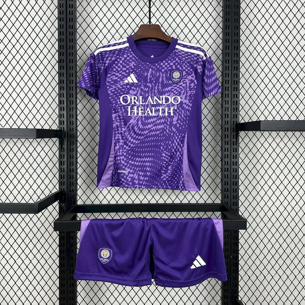 Orlando City 2025/26 Home Kids Kit, foto 1
