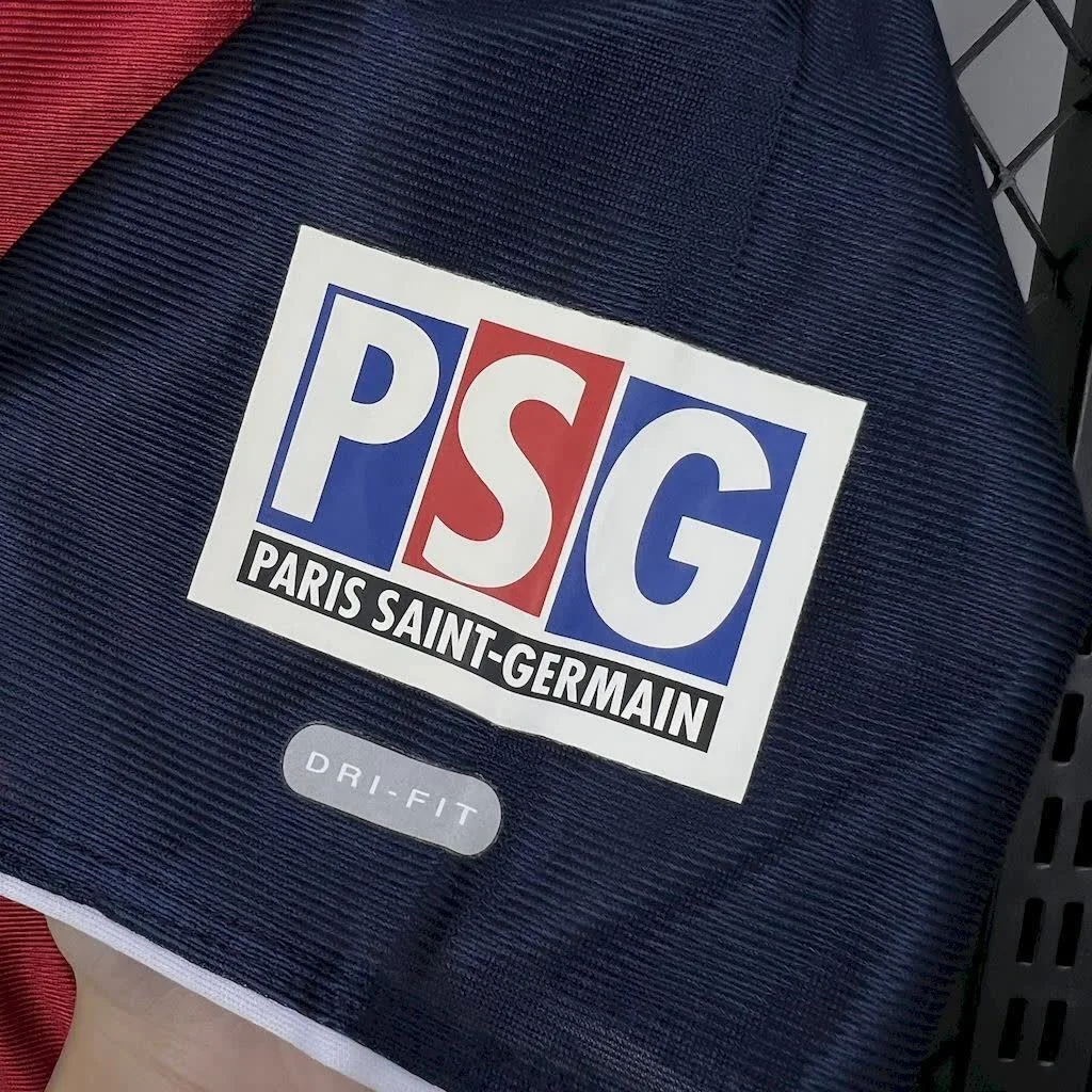 Paris Saint-Germain 2001/2002 Home Retro Jersey, foto 3