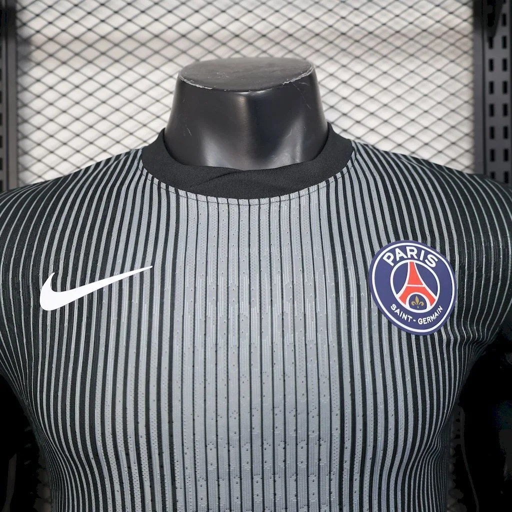 Paris Saint-Germain 2024/25 Black goalkeeper uniform Jersey Player Version, foto 2