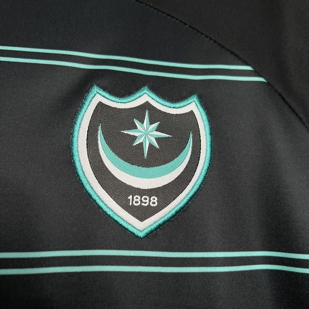 Portsmouth F.C. 2024/25 Away Jersey, foto 5