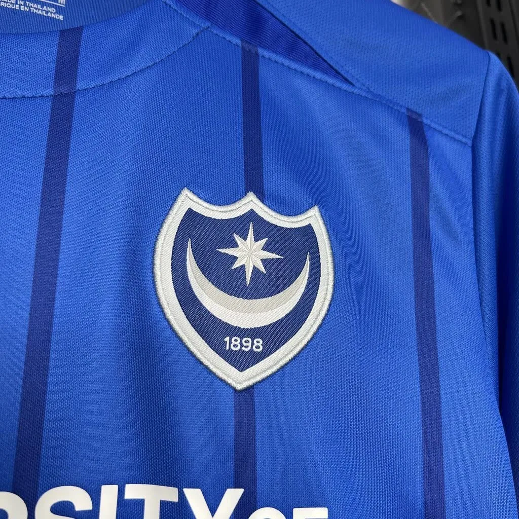 Portsmouth F.C. 2024/25 Home Jersey, foto 3