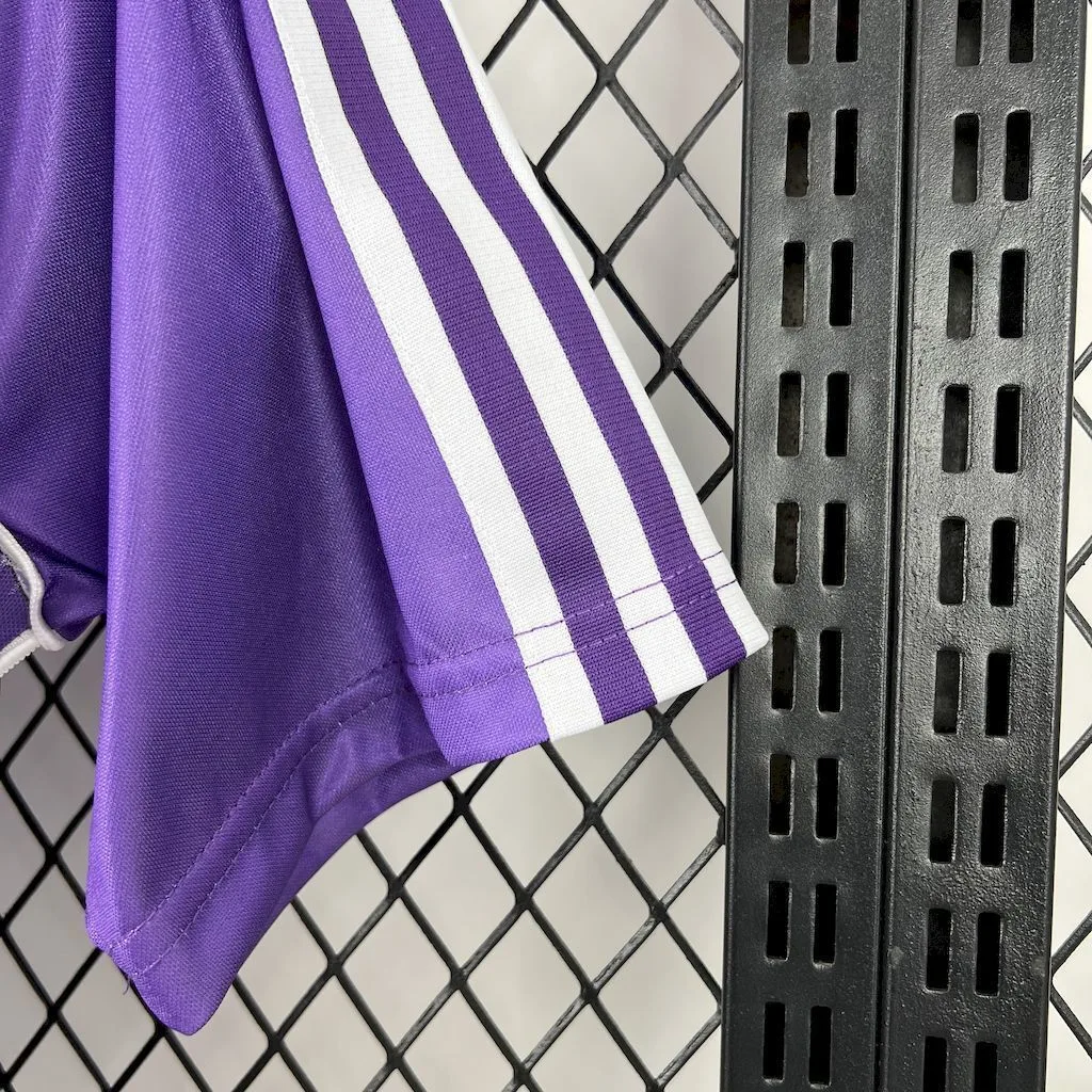 Real Madrid 1984/85 Third Retro Jersey, foto 3
