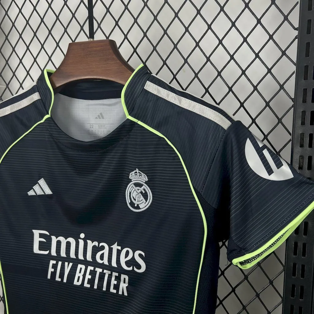 Real Madrid 2025/26 Away Kids Kit, foto 4