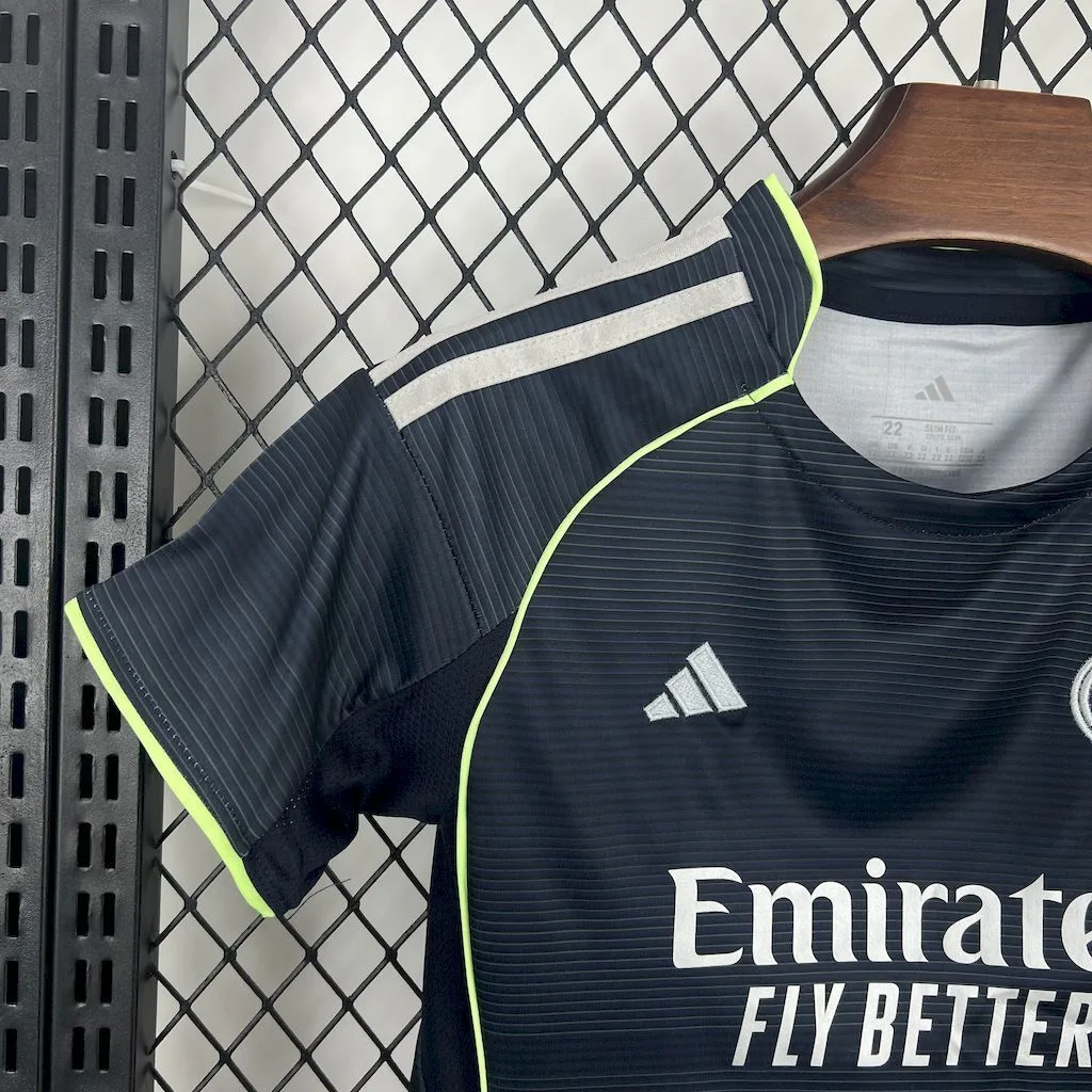 Real Madrid 2025/26 Away Kids Kit, foto 5