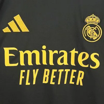 Real Madrid 2025/26 Black and yellow special edition Jersey, foto 5