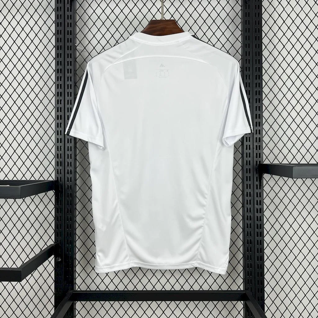 Real Madrid 2025/26 Leisure Jersey, foto 2