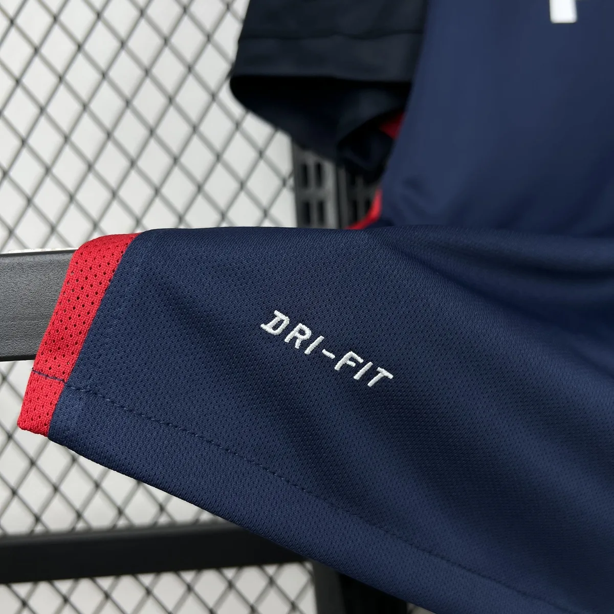 Retro Atletico Madrid 2015/16 Away Jersey, foto 4