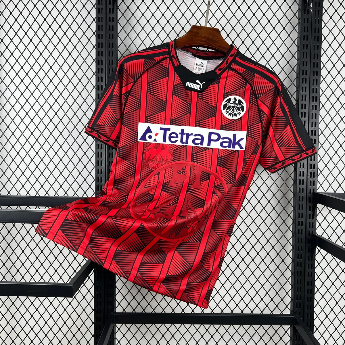 Retro Eintracht Frankfurt 1995/96 Home Jersey, foto 1