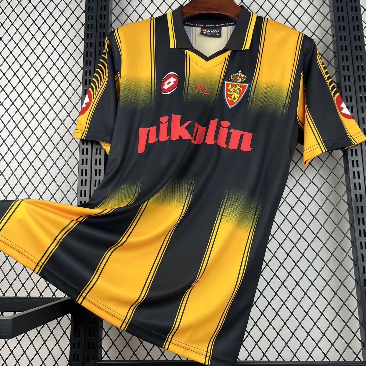 Retro Real Zaragoza 2003/04 Away Jersey, foto 3