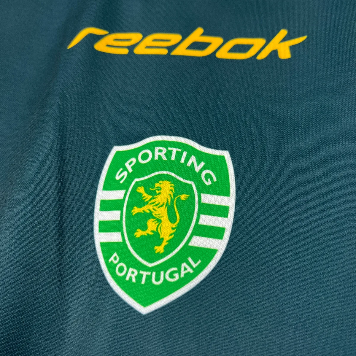Retro Sporting CP 2002/03 Away Jersey, foto 4