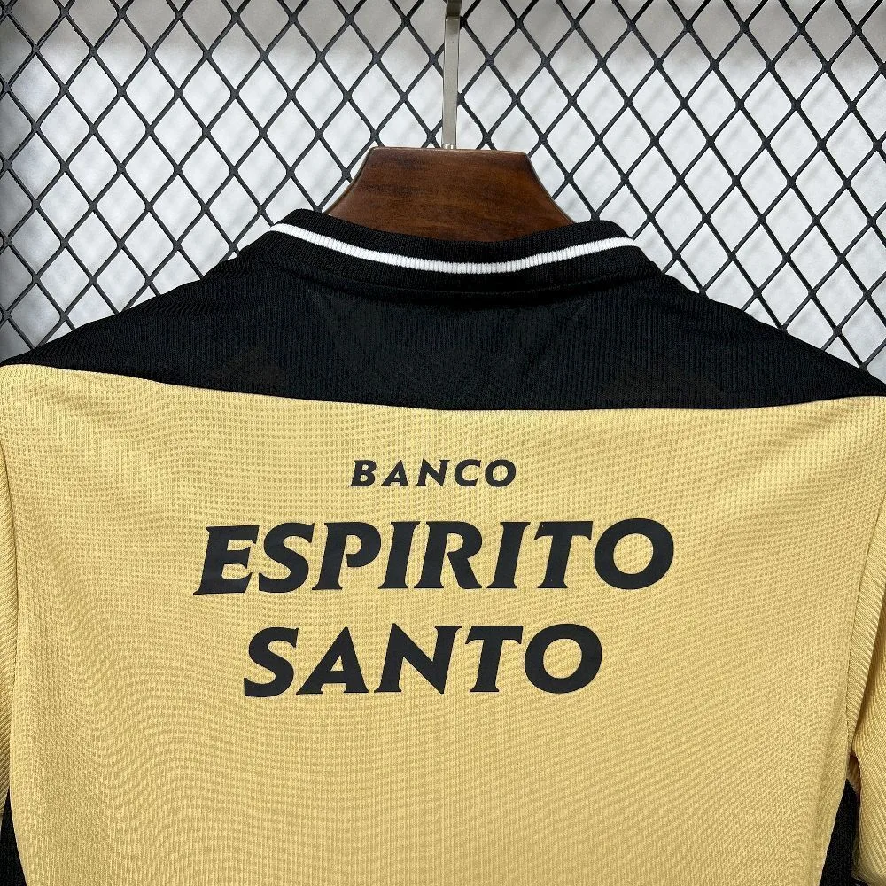 Retro Sporting CP 2003/04 Away Jersey, foto 3