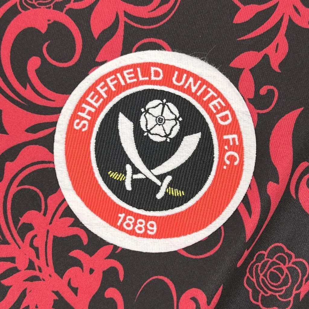 Sheffield United 2024/25 New Year Jersey, foto 6