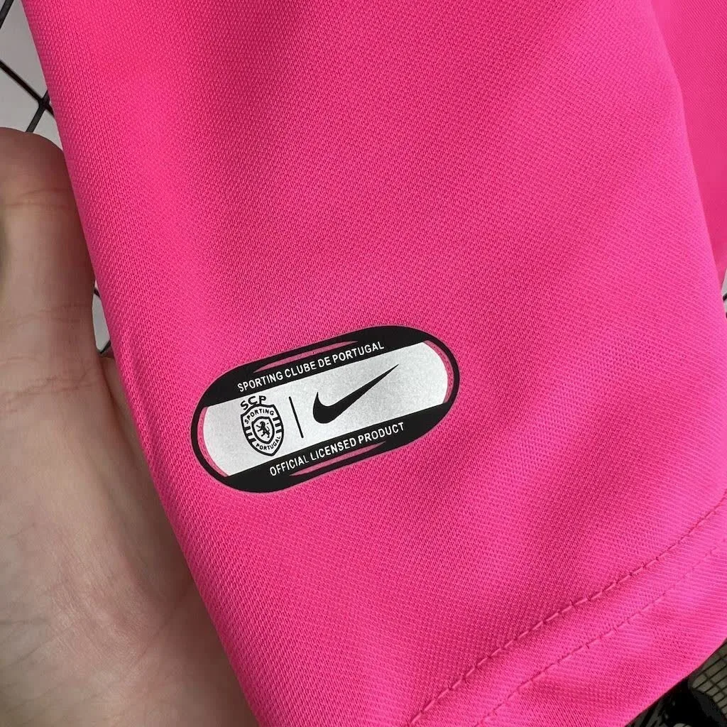 Sporting CP 2024/25 Pink October Kids Kit, foto 6
