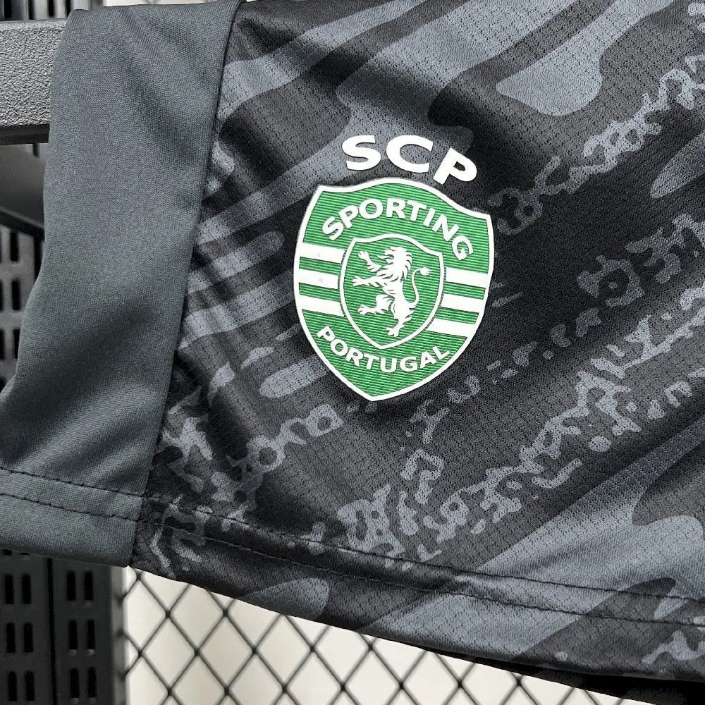 Sporting CP 2025/26 Black Goalkeeper Kids Kit, foto 4