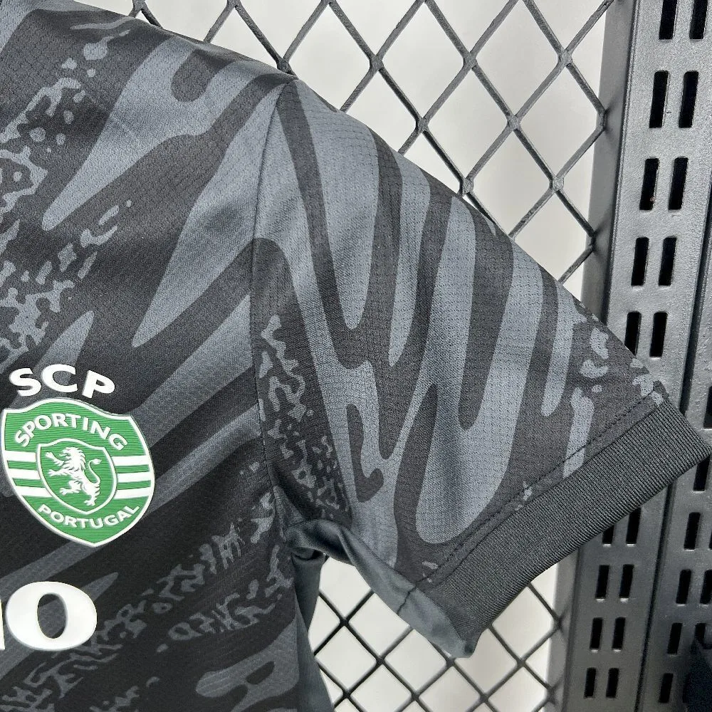 Sporting CP 2025/26 Black Goalkeeper Kids Kit, foto 6