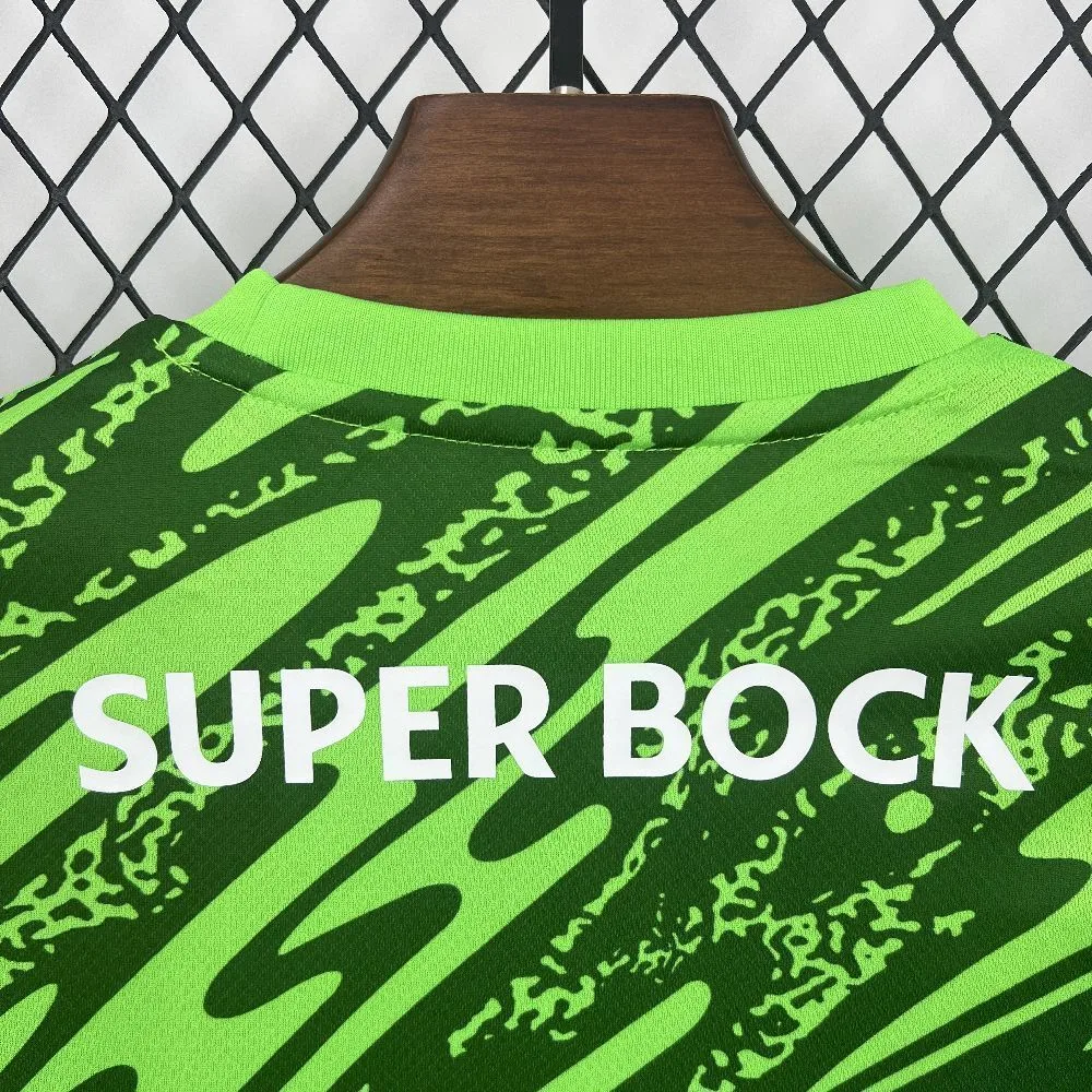 Sporting CP 2025/26 Green Goalkeeper Kids Kit, foto 2