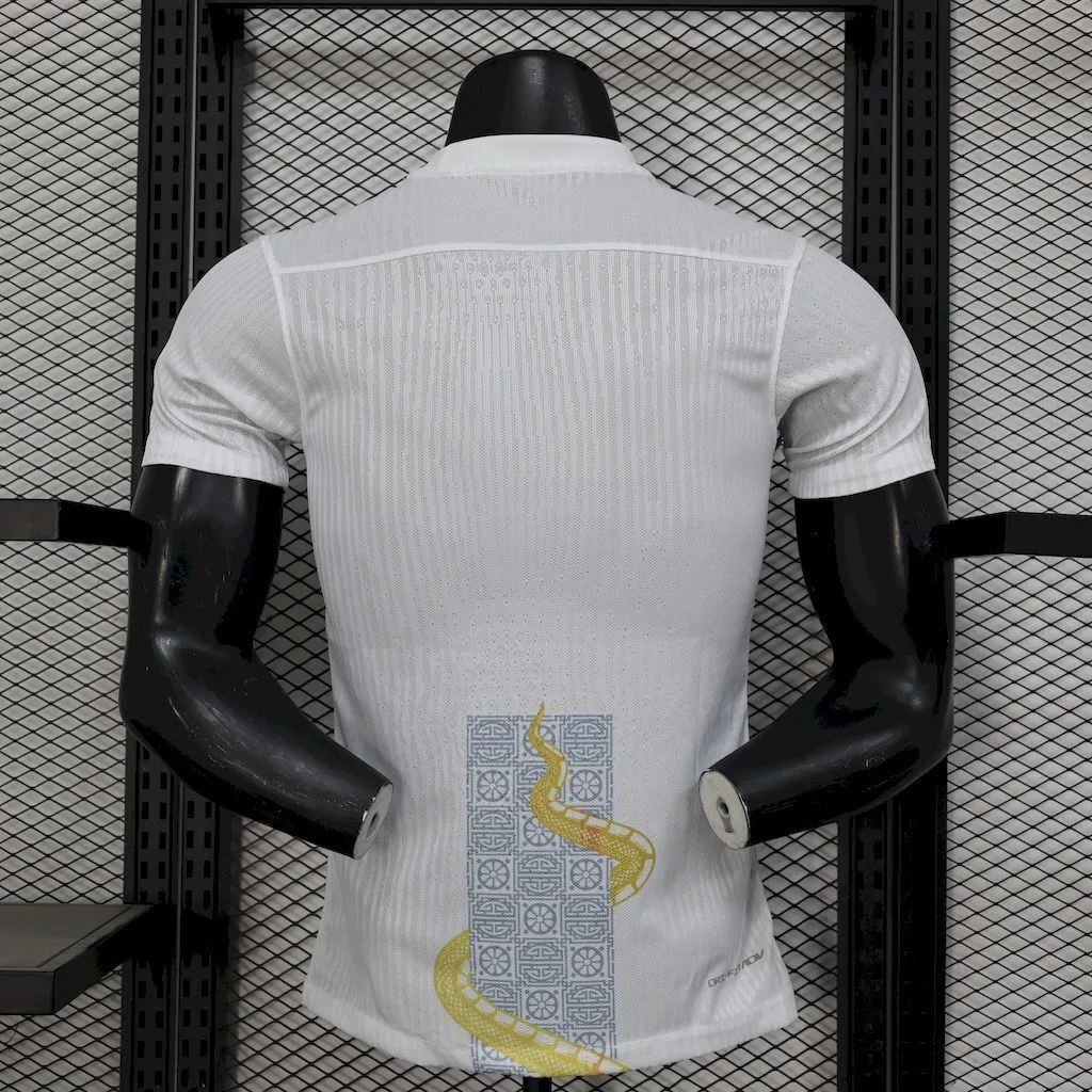 Tottenham Hotspur 2025/26 White Gold Snake Edition Jersey Player Version, foto 3