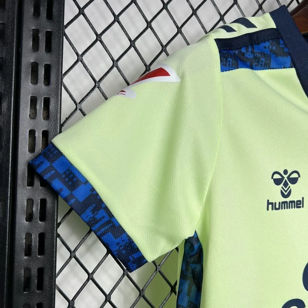 UD Las Palmas 2024/25 Thirds Away Kids Kit, foto 6