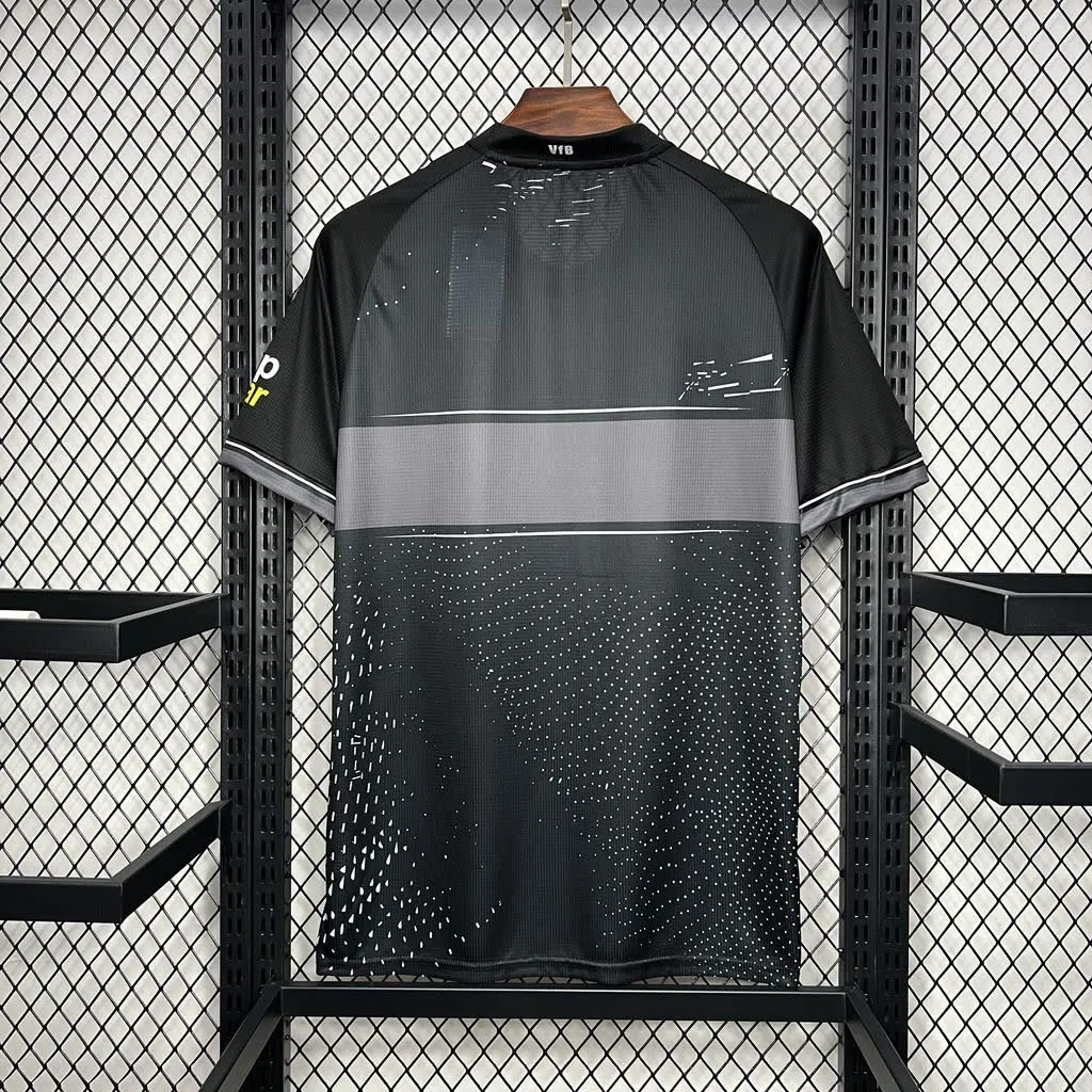VfB Stuttgarts 2024/25 Thirds Jersey, foto 2