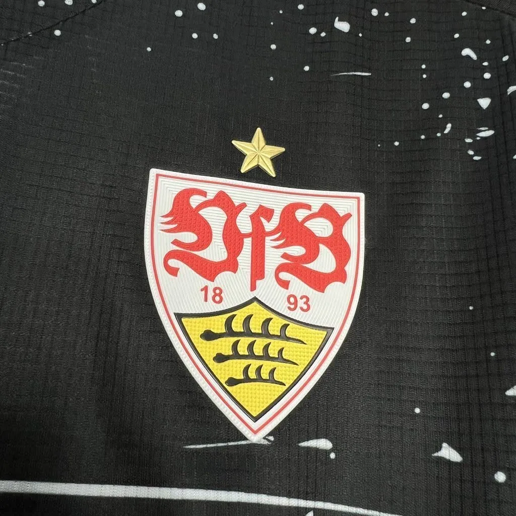 VfB Stuttgarts 2024/25 Thirds Jersey, foto 4