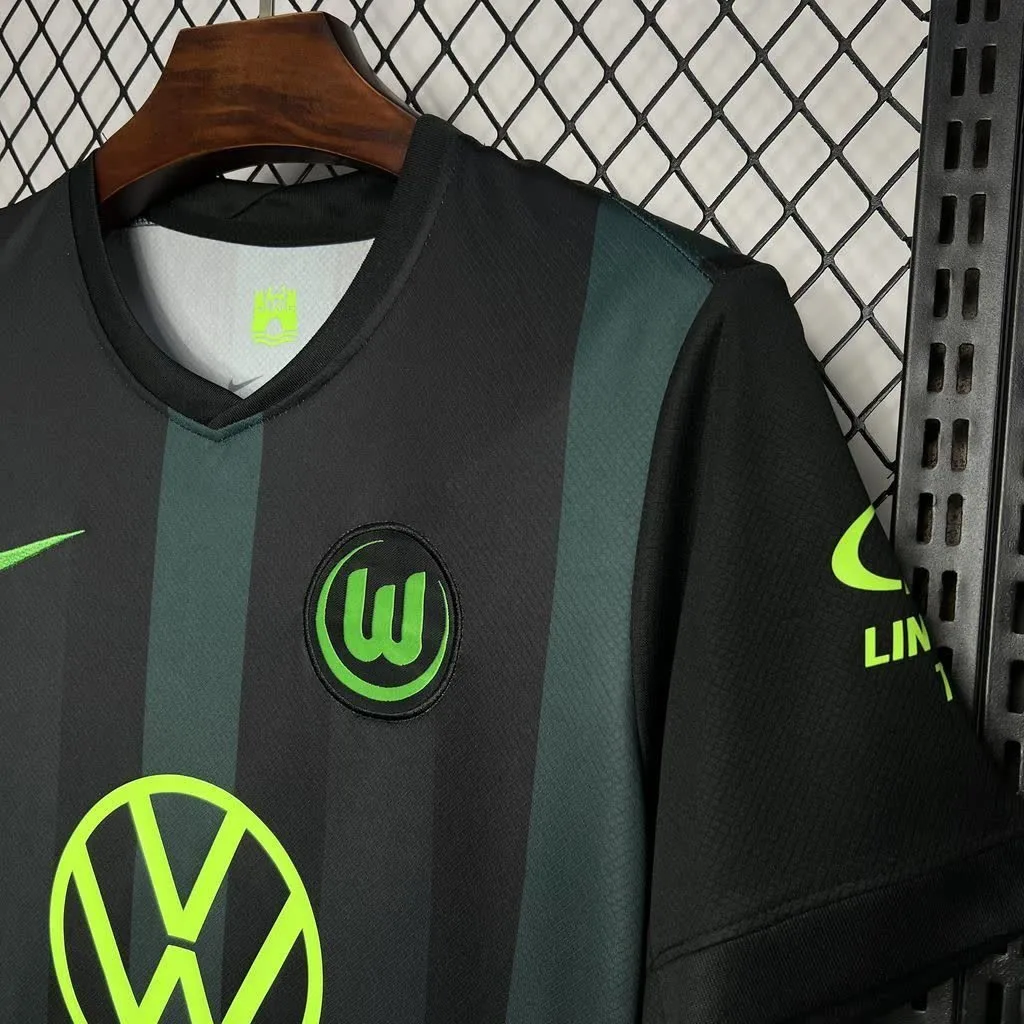 Wolfsburg 2024/25 Away Jersey, foto 4