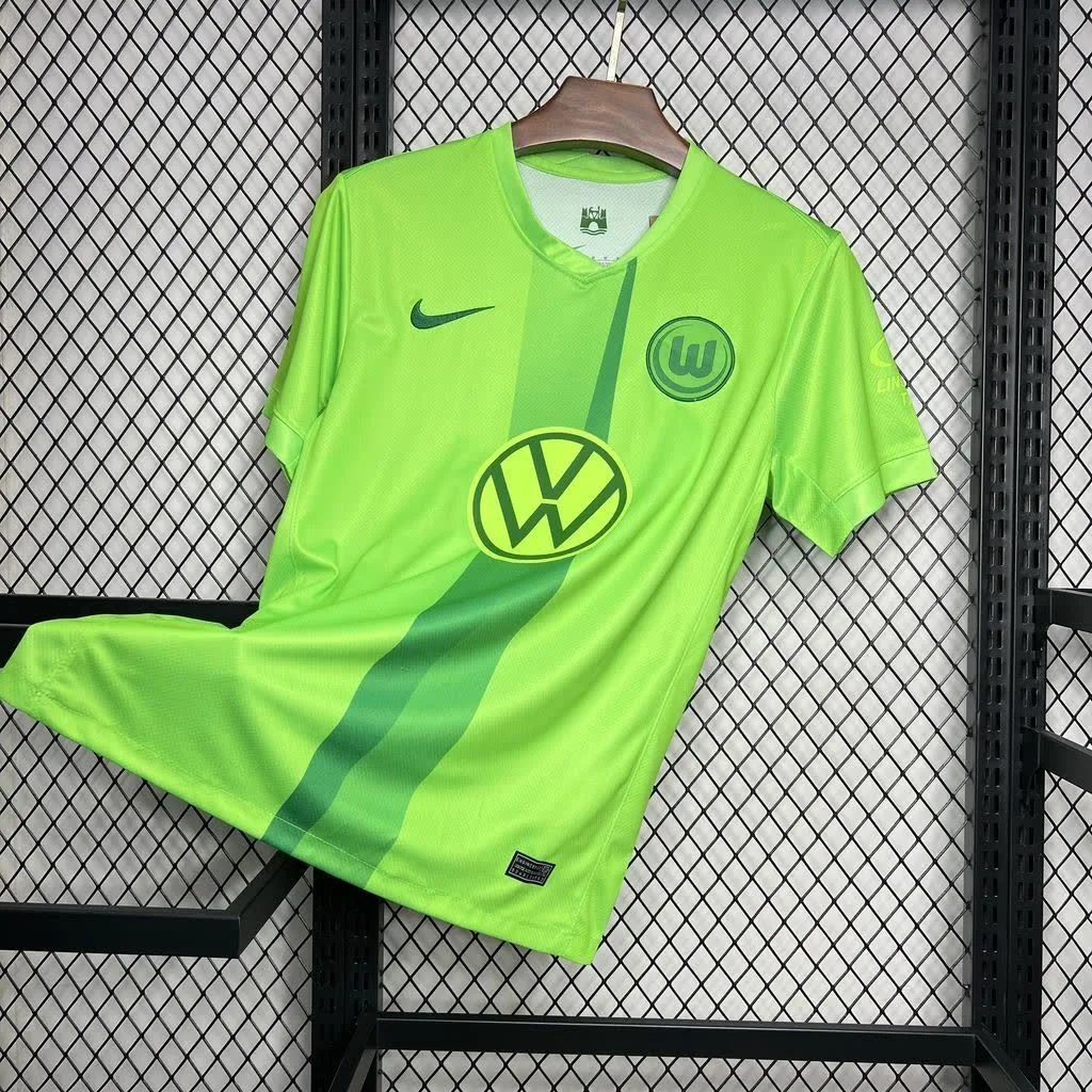 Wolfsburg 2024/25 Home Jersey, foto 1