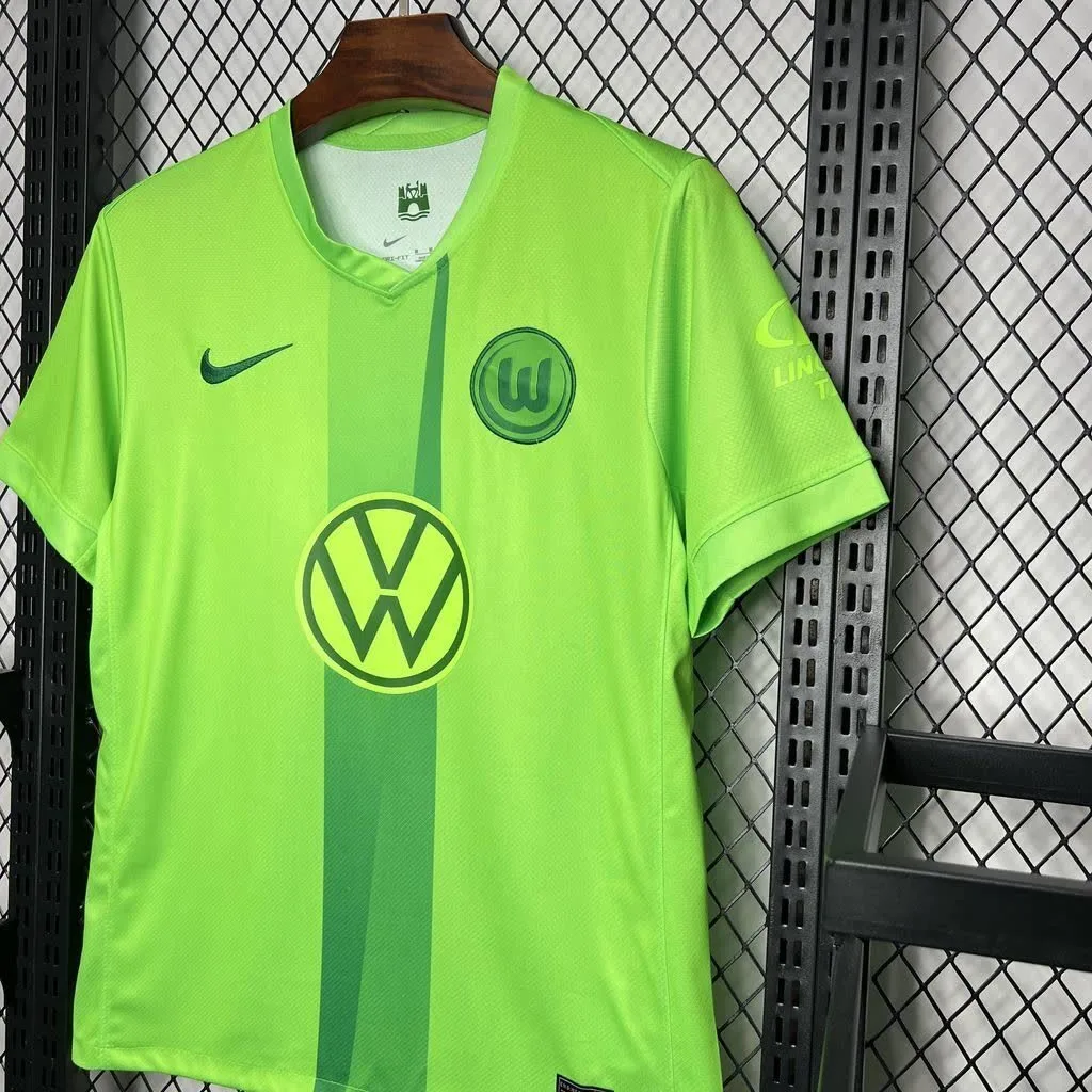 Wolfsburg 2024/25 Home Jersey, foto 3