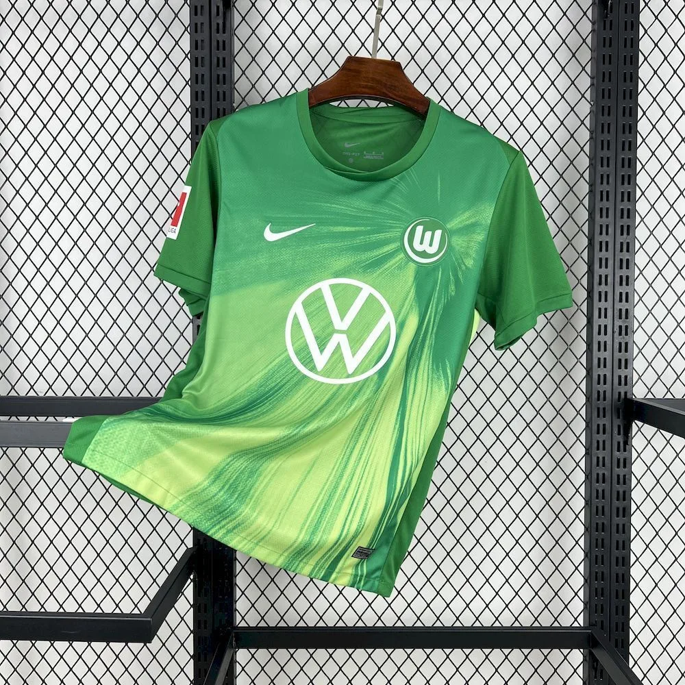 Wolfsburg 2025/26 Home Jersey, foto 1